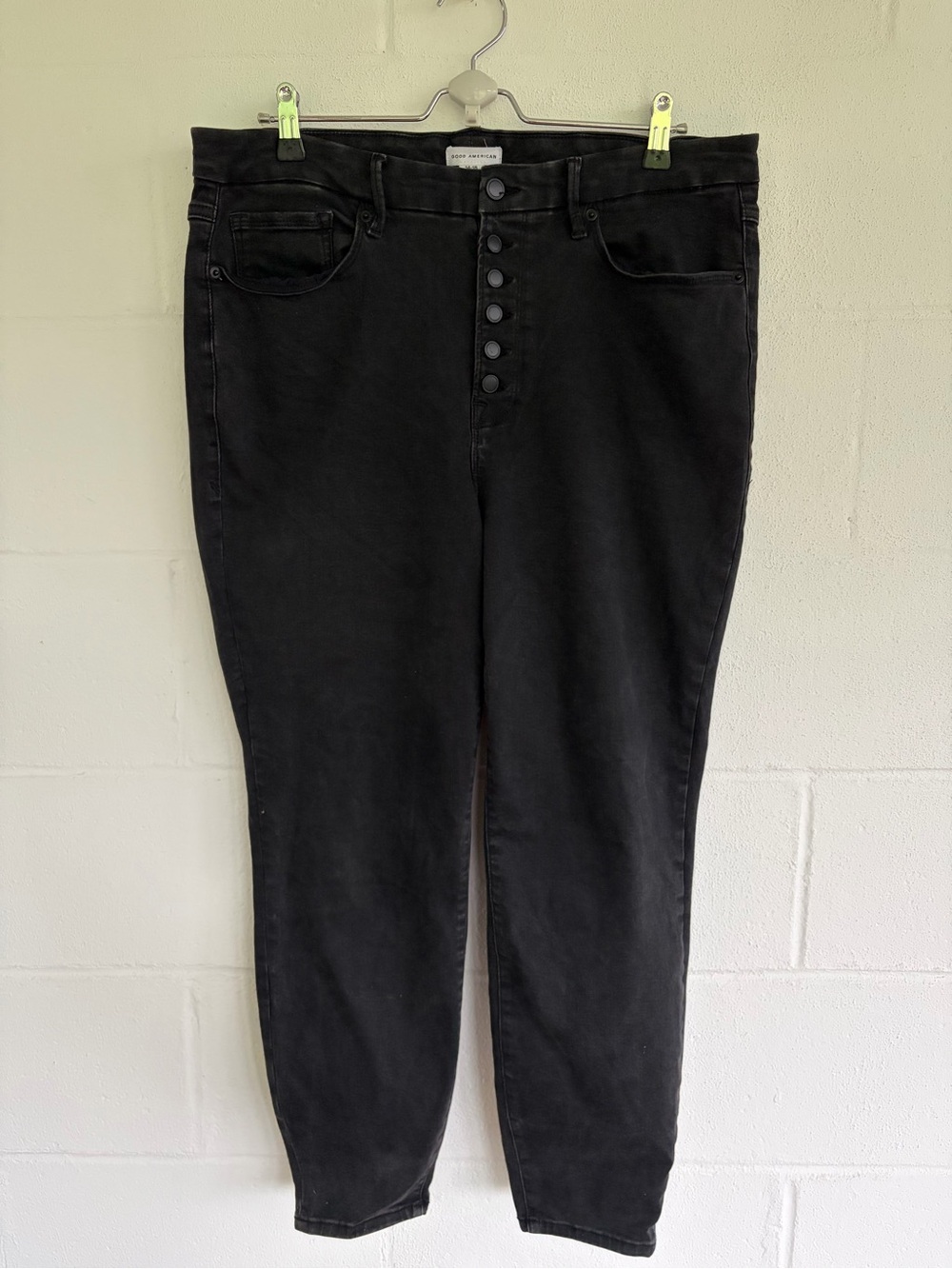 Good American - High-Rise Black Button-Fly Jeans